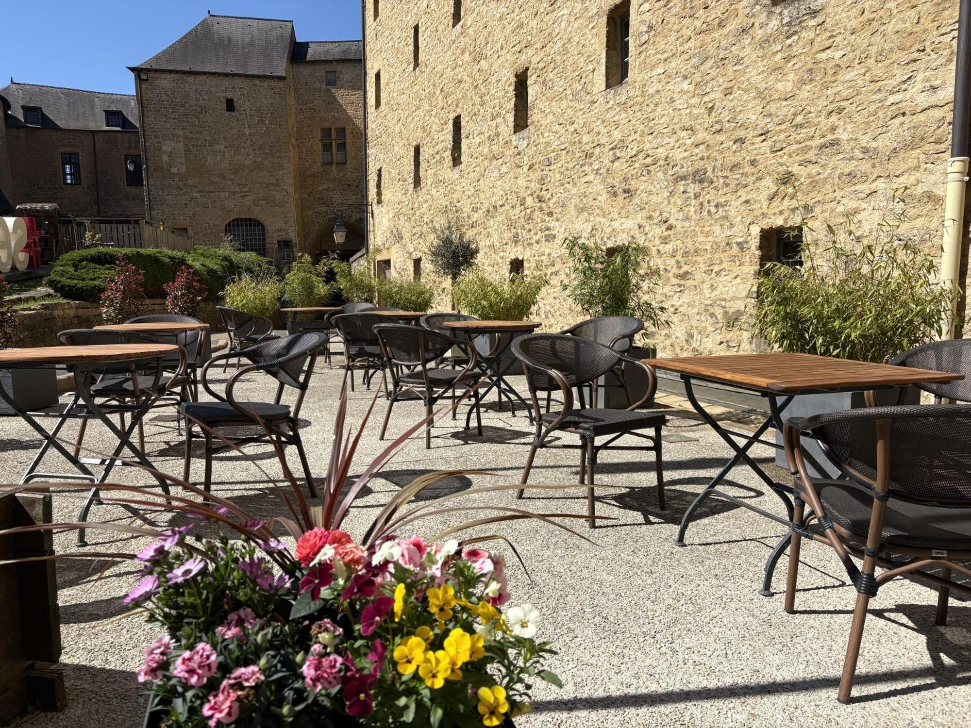 Hôtel Le Château Fort de Sedan Exterior foto